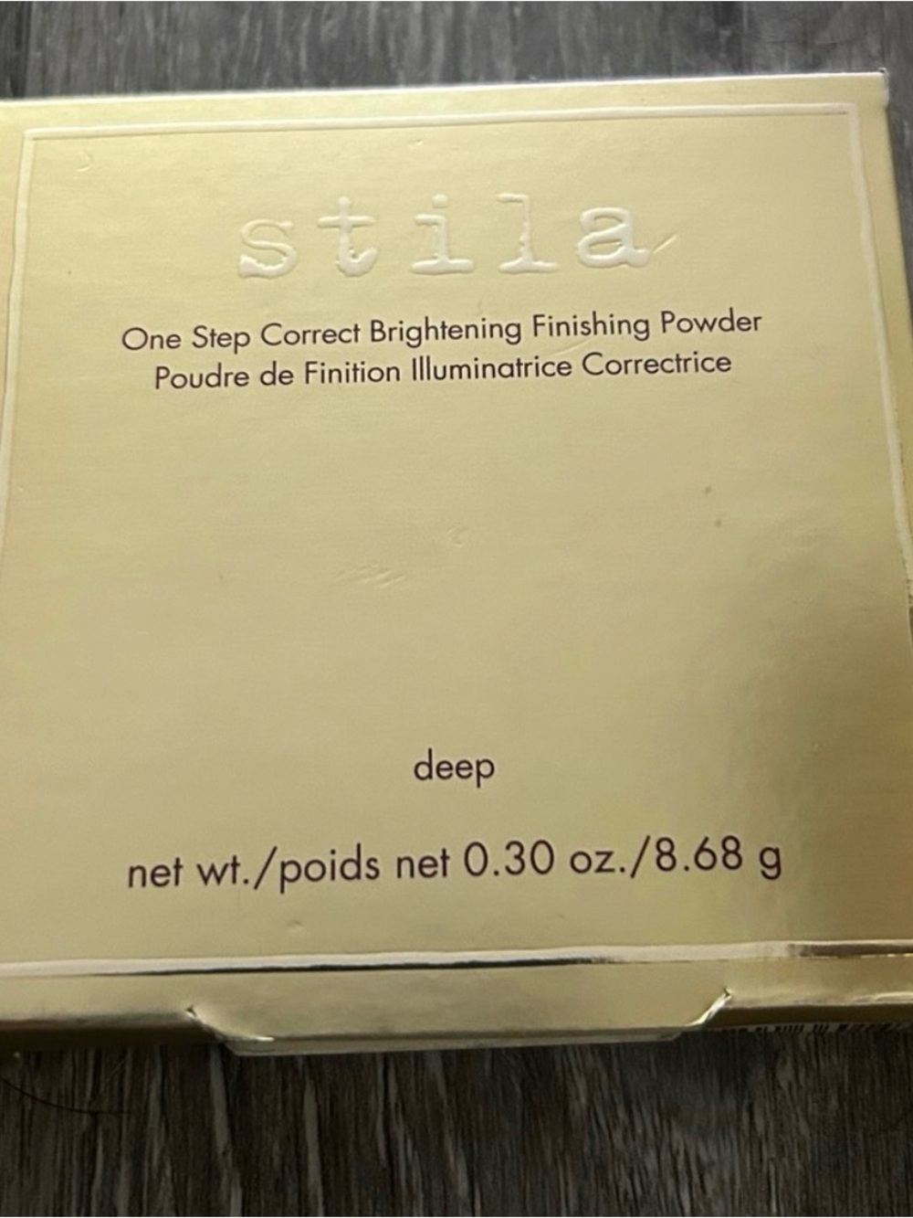 Stila Brightening Finishing Powder — Deep (Gold Compact)